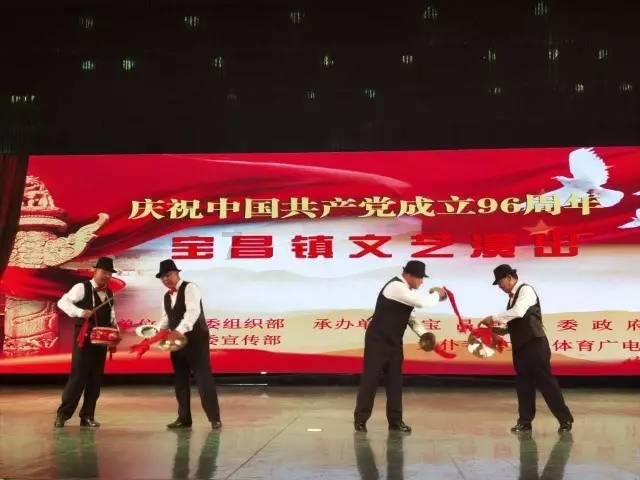 朱雀三号火箭完成首次大型垂直起降飞行试验